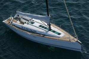 Yacht in blue waters: winning the lottery could buy you this!